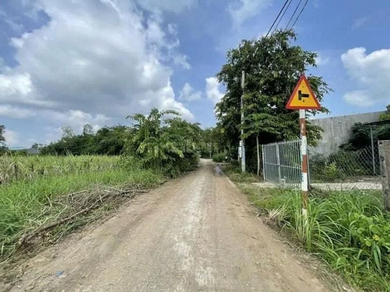 Công ty Đấu giá Lam Sơn Sài Gòn thông báo đấu giá tài sản Công ty Đấu giá Lam Sơn Sài Gòn thông báo đấu giá tài sản
