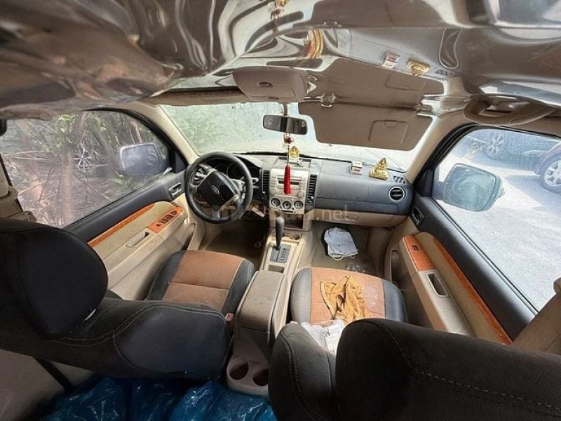 Ngân hàng TMCP Đông Nam Á thanh lý xe Ford Everest 2011